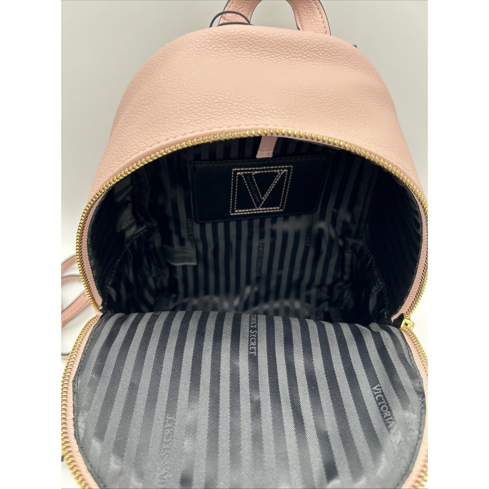 Victoria's Secret Pink Quilted V-Monogram Mini City Backpack Gold Chain Bag NWT - Picture 8 of 8